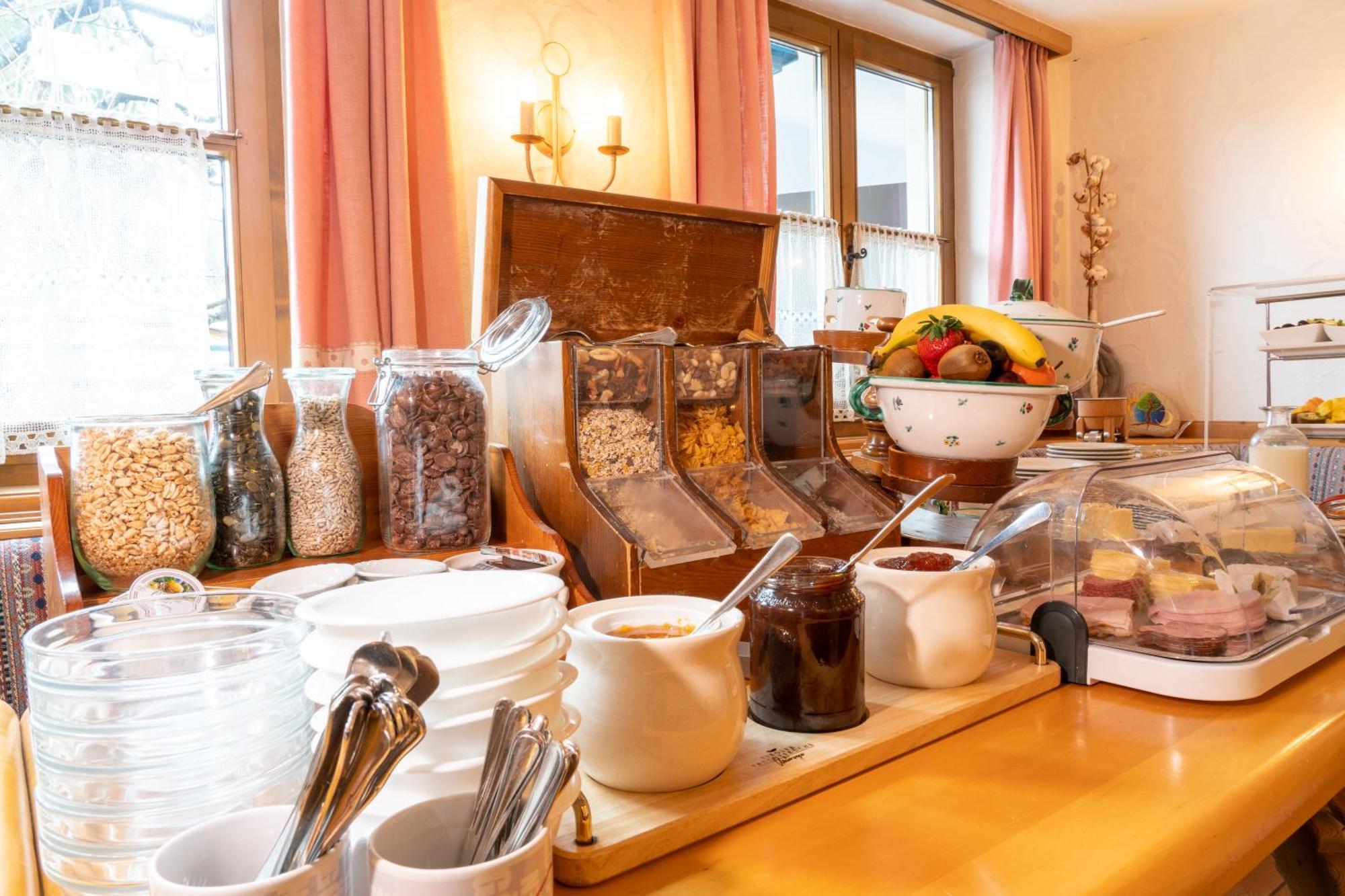 Bauernhofhotel "Die Unterbergerin" - Zimmer Mit Fruehstueck Und Ferienwohnungen In Gastein Mit Gratis Thermeneintritt Dorfgastein Bagian luar foto