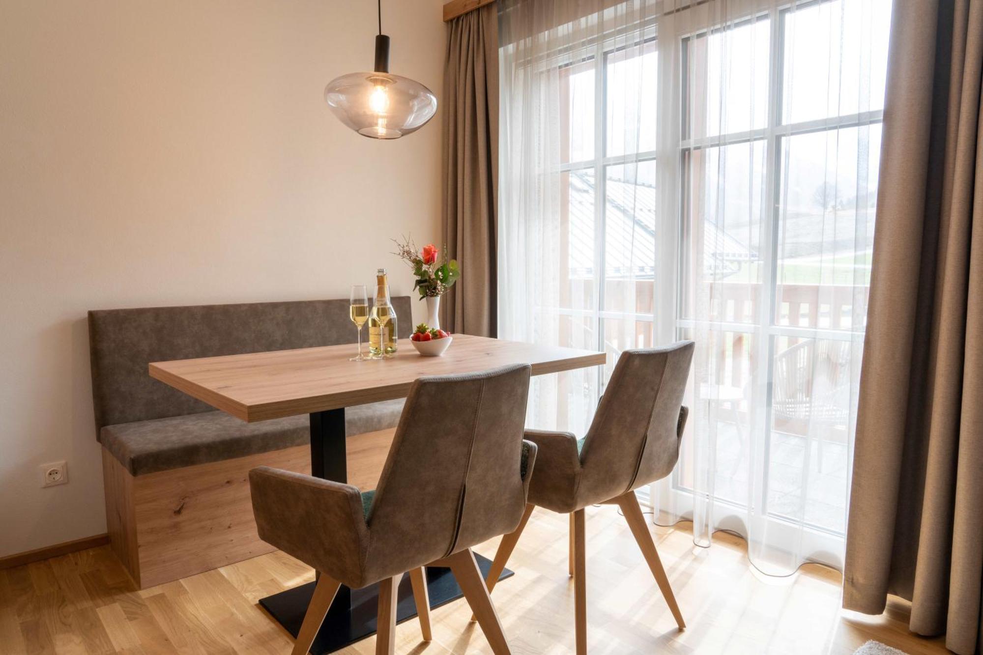 Bauernhofhotel "Die Unterbergerin" - Zimmer Mit Fruehstueck Und Ferienwohnungen In Gastein Mit Gratis Thermeneintritt Dorfgastein Bagian luar foto